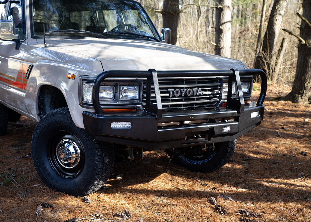 Dobinsons Bull Bar Classic Black Fits Toyota Land Cruiser 60 Series - BU59-3567