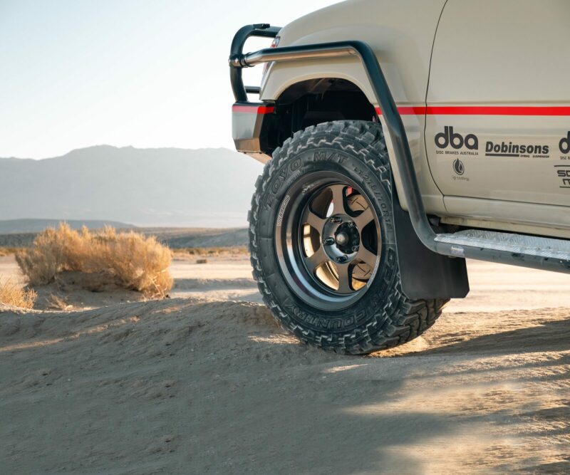 DBA 00-05 Ford Excursion FWD / 99-04 F250 w/ single RW Rear Slotted 4000 Series Rotor 4796S