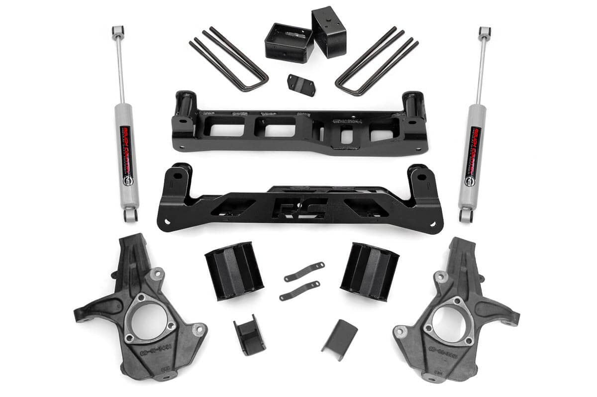 Rough Country 5 Inch Lift Kit Cast Steel Fits Chevy/GMC 1500 (14-17) 24730