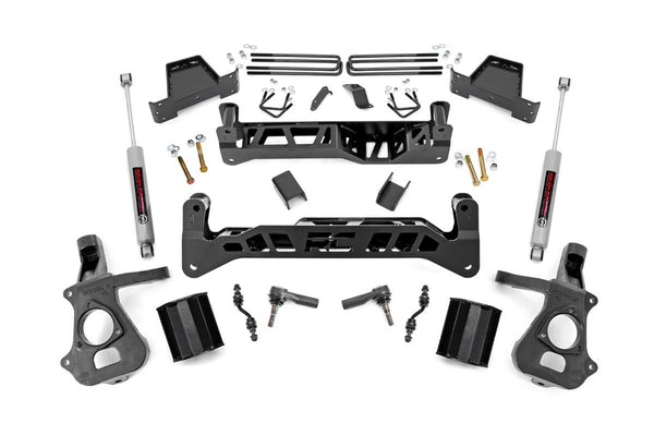 Rough Country 7 Inch Lift Kit Cast Steel Fits Chevy/GMC 1500 (14-18) 23732