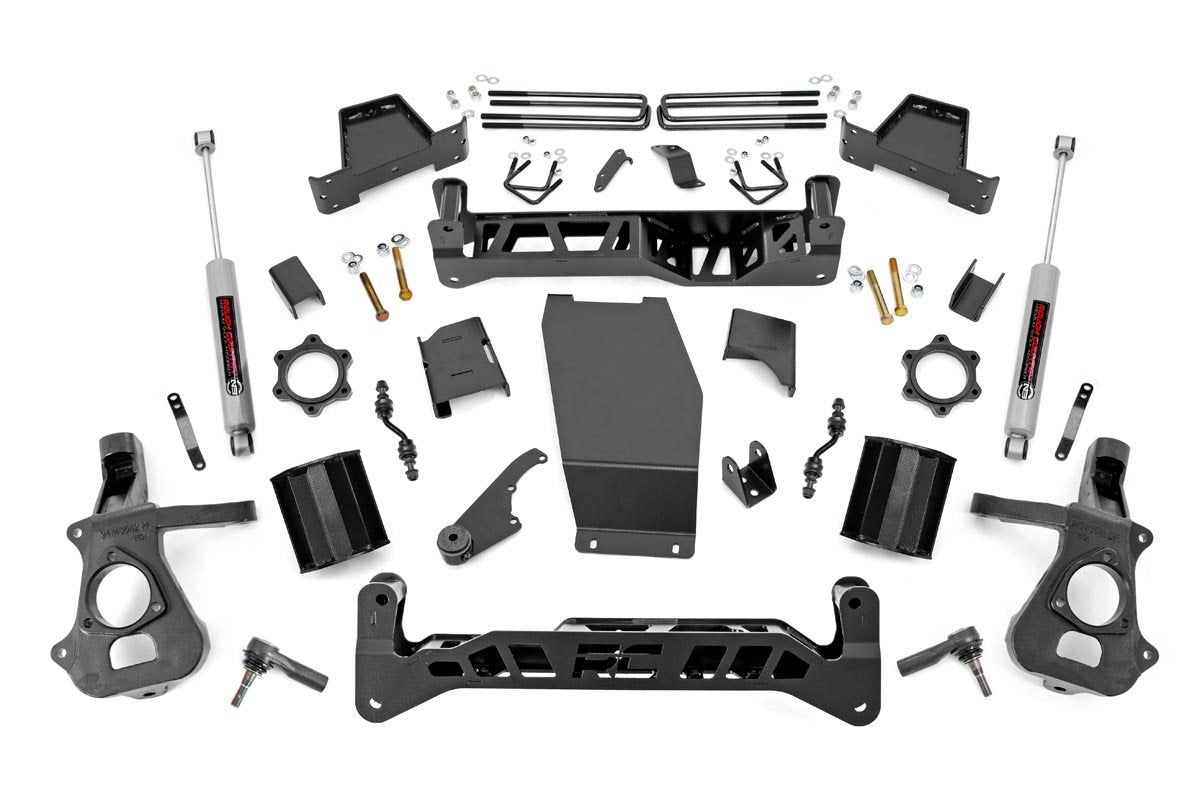 Rough Country 7 Inch Lift Kit Cast Steel Fits Chevy/GMC 1500 (14-18) 22832