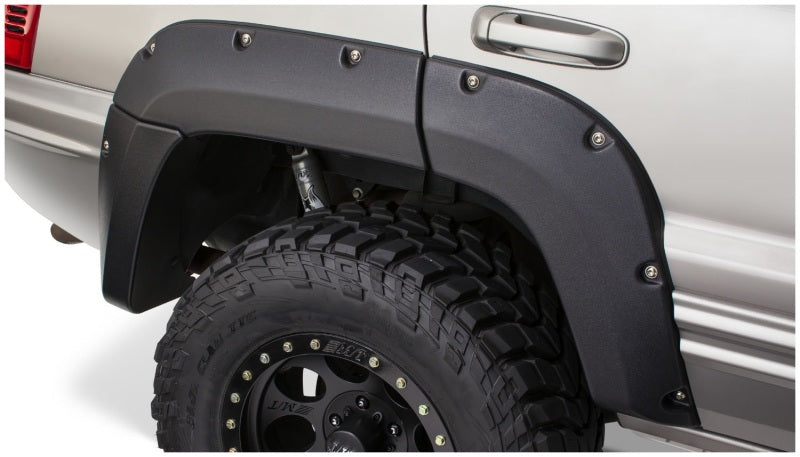 Bushwacker 99-04 compatible with Jeep Grand Cherokee Cutout Style Flares 2pc Black 10072-07