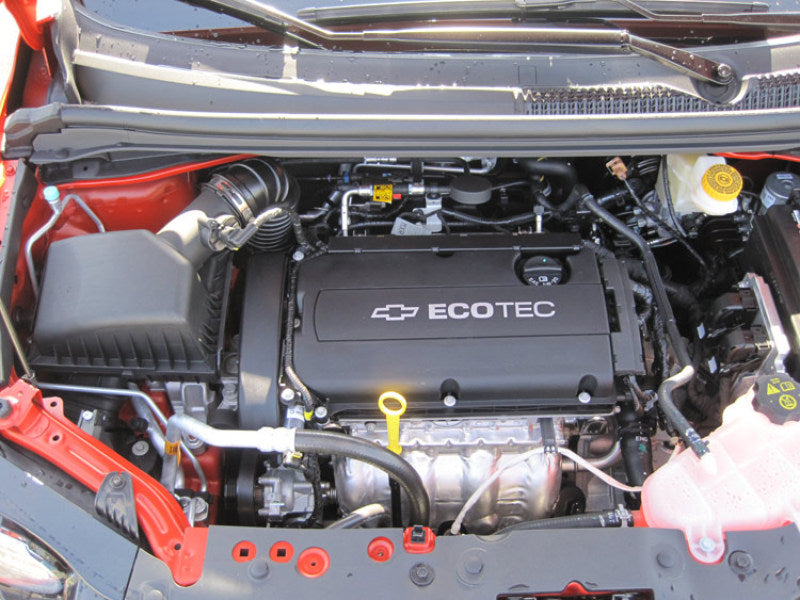 K&N 11-13 Chevrolet Aveo 1.2L/1.3L/1.4L/1.6L / 12-13 Sonic 1.4L/1.8L Replacement Air Filter 33-2476