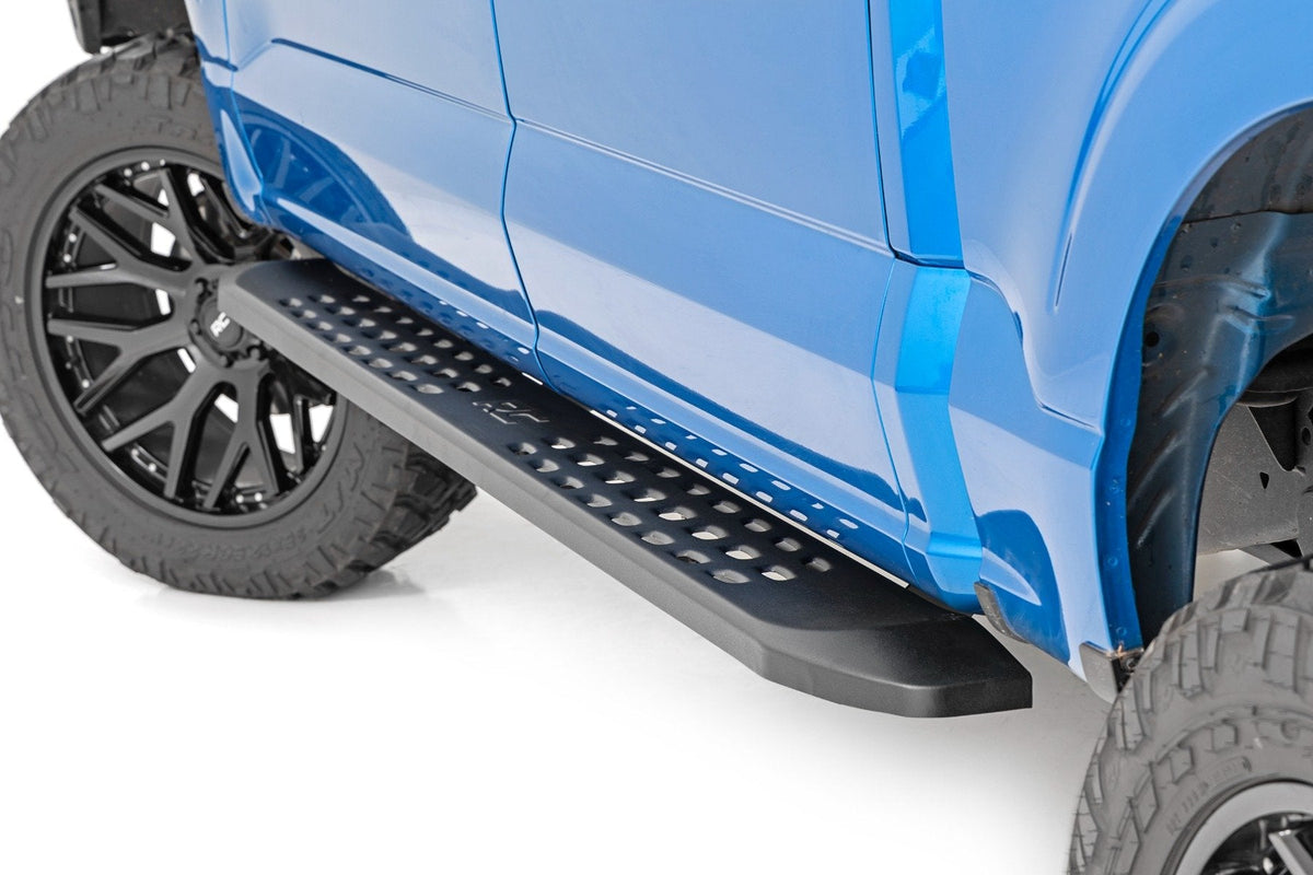 Rough Country Rpt2 Running Board Crew Cab Black Fits Ford F-150/F-150 Lightning/Raptor (15-23) 44005