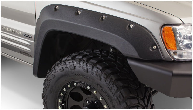 Bushwacker 99-04 compatible with Jeep Grand Cherokee Cutout Style Flares 2pc Black 10071-07