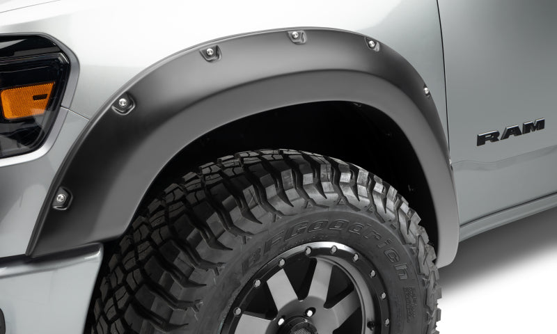 Bushwacker 19-22 Ram 1500 (Excl. Rebel/TRX) 76.3 & 67.4in Bed Pocket Style Flares 4pc Set Black 50924-02