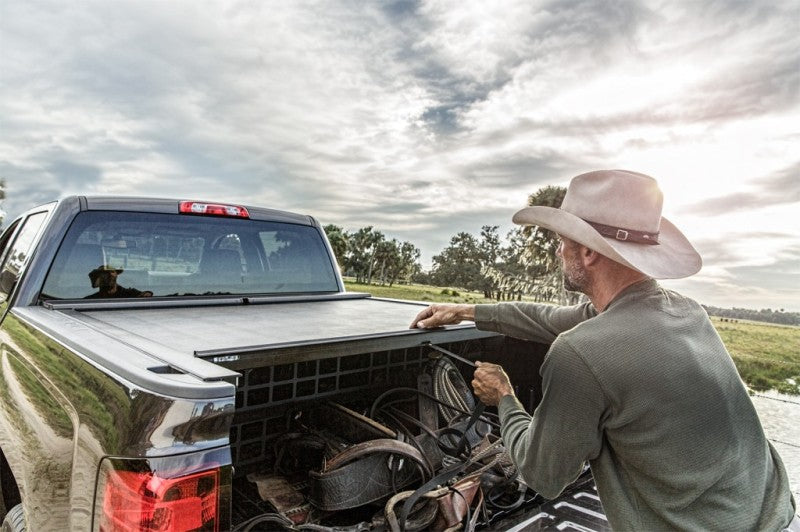 Roll-N-Lock 14-18 Chevy Silverado/Sierra 1500 XSB 68in Cargo Manager CM220