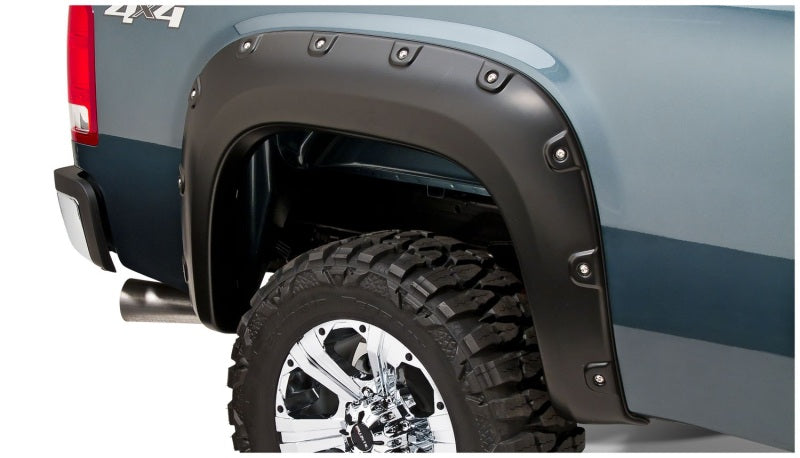 Bushwacker 11-14 GMC Sierra 3500 Fleetside Boss Pocket Style Flares 4pc Excludes Dually Black 40953-02