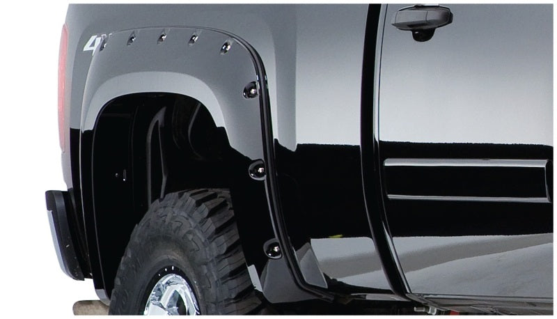 Bushwacker 07-13 Chevy Silverado 1500 Fleetside Cutout Style Flares 4pc 78.7/97.6in Bed Black 40949-02