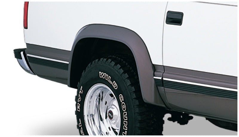 Bushwacker 88-99 Chevy C1500 Extend-A-Fender Style Flares 4pc Black 40901-01