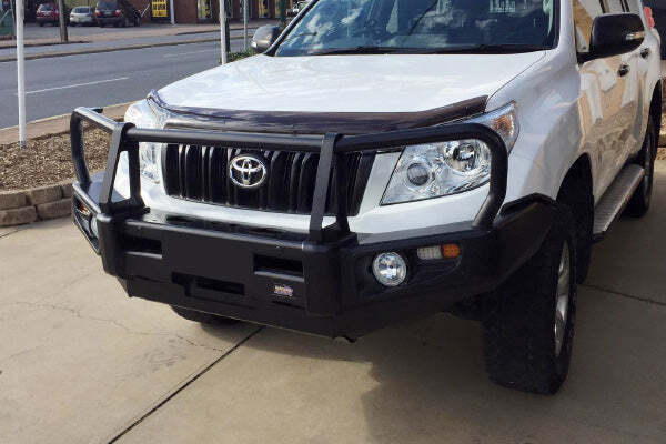 Dobinsons 4X4 Classic Black Deluxe Bullbar fits toyotaLand Cruiser Prado