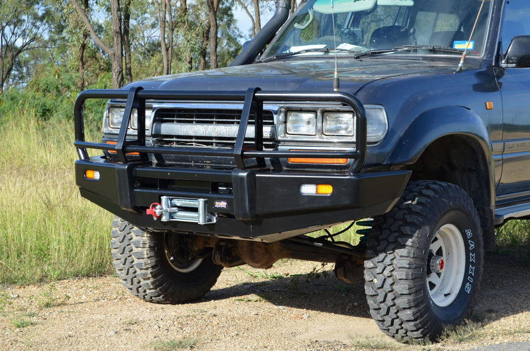 Dobinsons Classic Black Front Bullbar fits toyotaLand Cruiser 80 Series