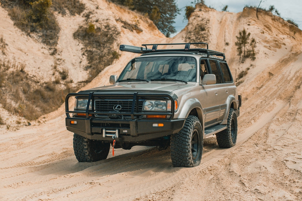 Dobinsons Classic Black Front Bullbar fits toyotaLand Cruiser 80 Series