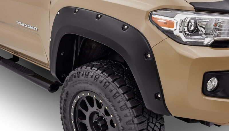 Bushwacker 16-18 Toyota Tacoma Pocket Style Flares 4pc 60.5/73.7in Bed Black 30922-02