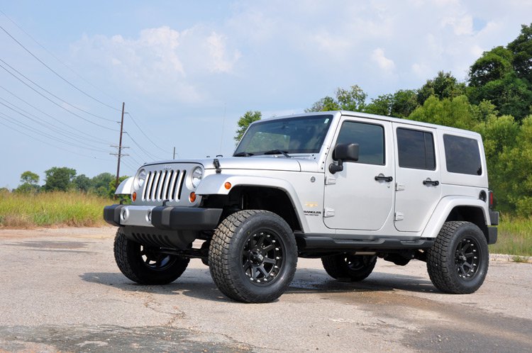 Rough Country 3.25 Inch Lift Kit Vertex compatible with Jeep Wrangler Jk 2Wd/4Wd (2007-2018) 66950