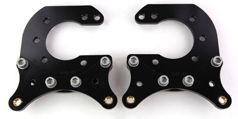 Wilwood Brackets (2) P/S Rear 12 Bolt 2.81in Offset 249-2103/04