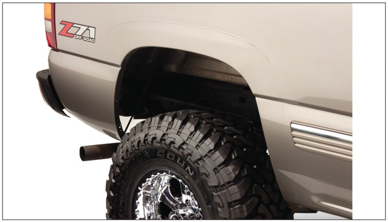 Bushwacker 07-07 Chevy Silverado 1500 Classic Fleetside Extend-A-Fender Style Flares 4pc Black 40945-02