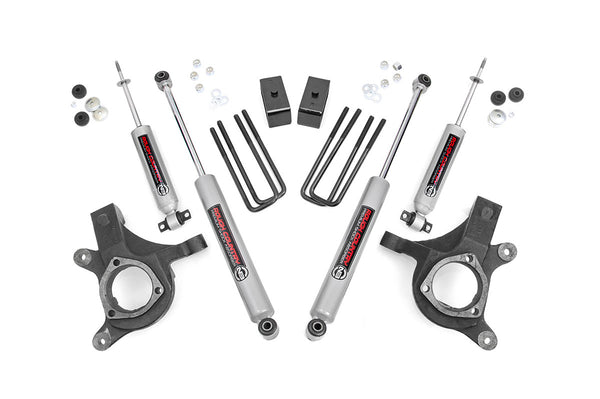 Rough Country 3 Inch Lift Kit Fits Chevy Silverado & fits GMC Sierra 1500 2WD (1999-2006 & Classic) 232N2