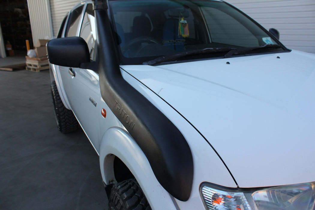 Dobinsons 4X4 Snorkel Kit For Mitsubishi Triton L200 2006-2015 2.5 & 3.2