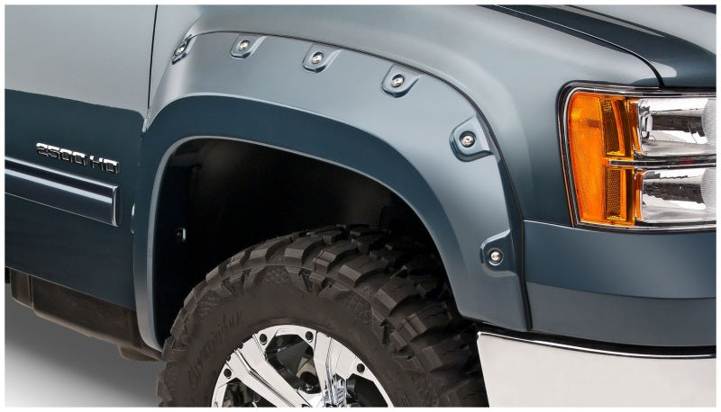 Bushwacker 11-14 GMC Sierra 3500 Fleetside Boss Pocket Style Flares 4pc Excludes Dually Black 40953-02