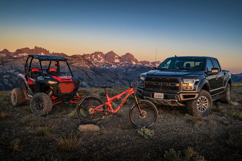 FOX Pair 20-ON GM 2500/3500 HD Rear PS 2.0 IFP 11.1" 1.5-3" Lift 985-24-241