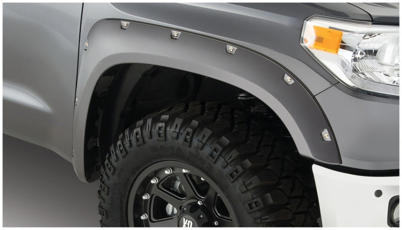 Bushwacker 14-18 Toyota Tundra Fleetside Pocket Style Flares 4pc 66.7/78.7/97.6in Bed Black 30918-02