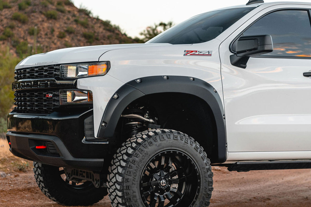 Rough Country Traditional Pocket Fender Flares Fits Chevy Silverado 1500 (19-21) F-C11911A