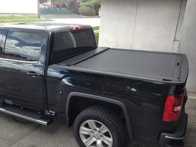 Roll-N-Lock 2019 Chevrolet Silverado 1500 72.5in Bed M-Series Retractable Tonneau Cover LG224M