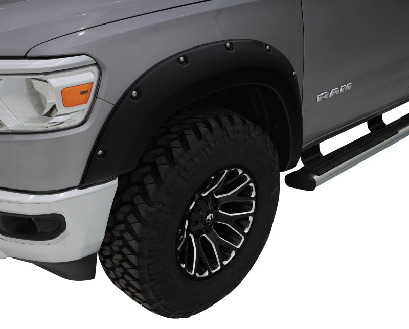 Bushwacker 19-22 Ram 1500 (Excl. Rebel/TRX) 76.3 & 67.4in Bed Pocket Style Flares 4pc Set Black 50924-02