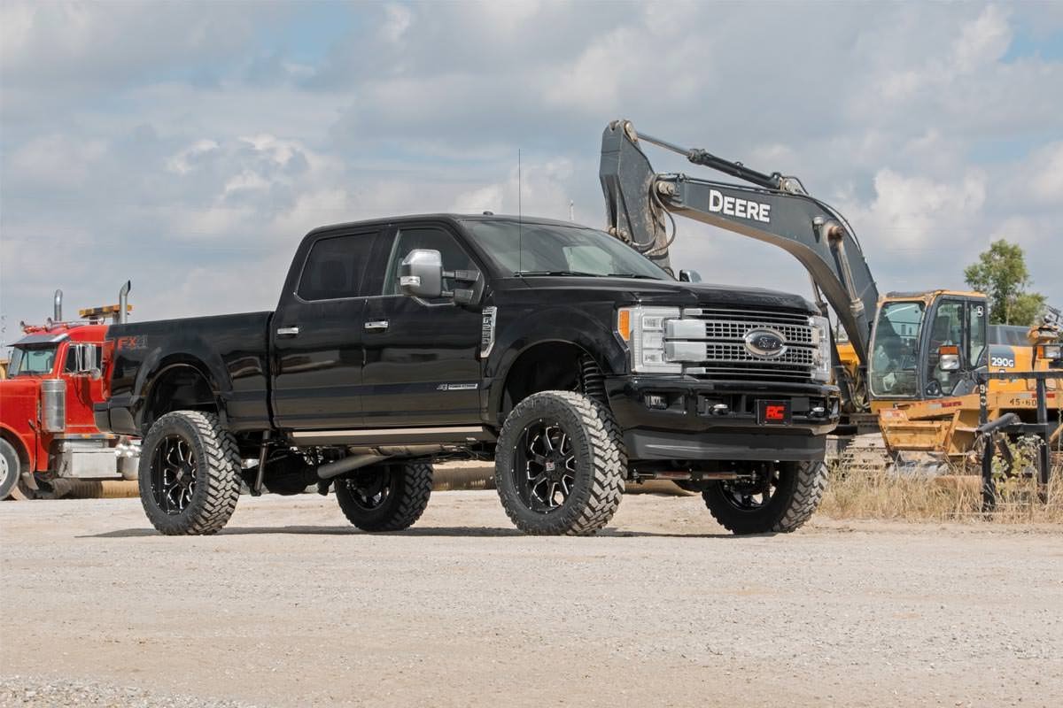 Rough Country 6 Inch Lift Kit Diesel No Ovld V2 Fits Ford F-250/F-350 Super Duty (17-22) 50470