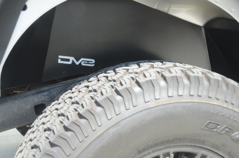 DV8 Offroad 07-18 compatible with Jeep Wrangler JK Rear Aluminum Inner Fender Black INFEND-01RB