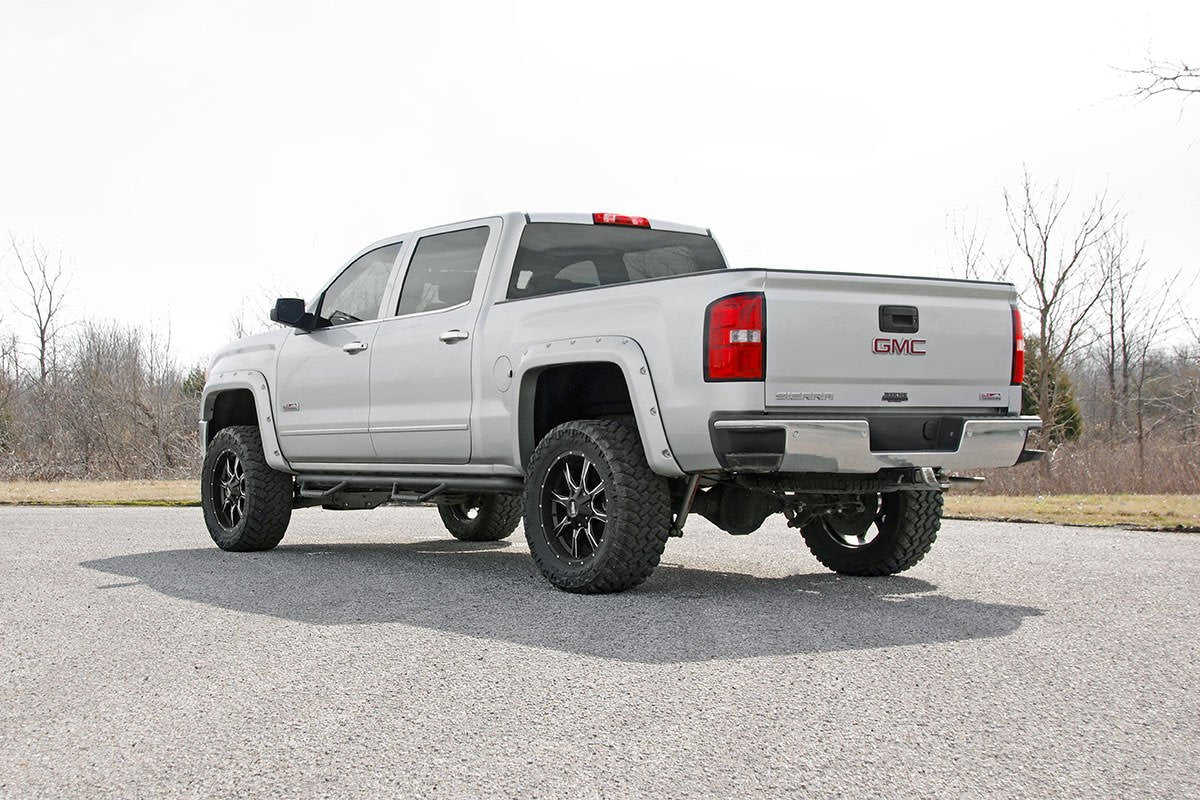 Rough Country 5 Inch Lift Kit Alum/Stamp Steel N3 Struts Fits Chevy/GMC 1500 (14-18) 22434