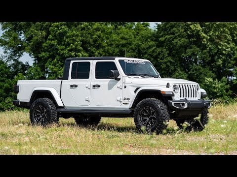 Rough Country 2.5 Inch Leveling Kits Springs V2 compatible with Jeep Gladiator Jt (20-23) 64870