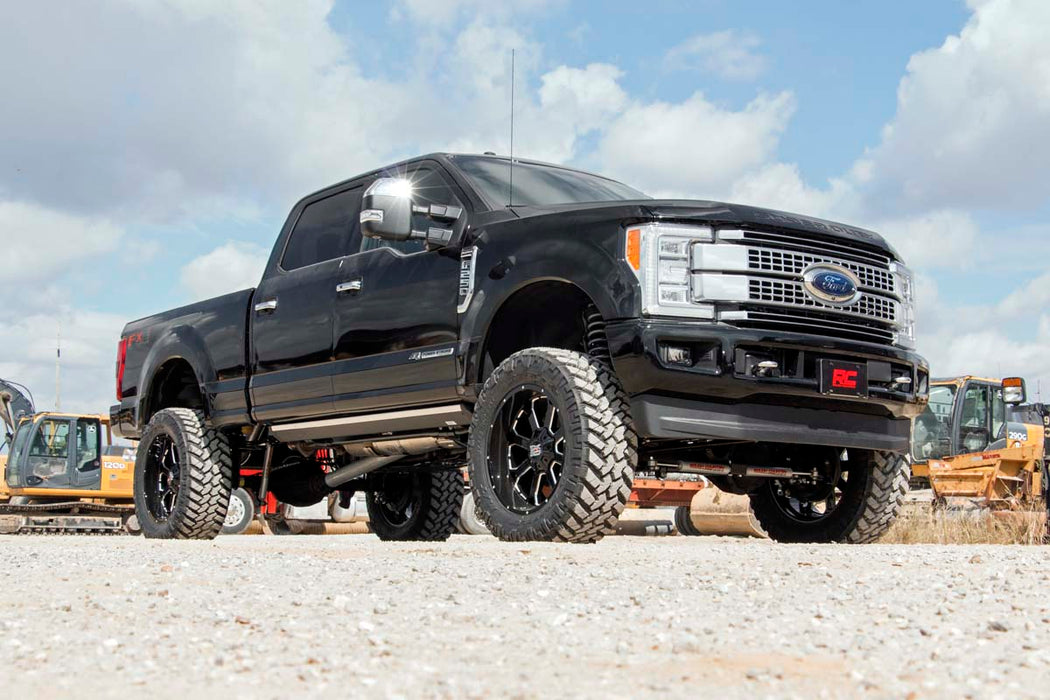 Rough Country 6 Inch Lift Kit R/A Ovlds M1 Ford F-250/F-350 Super Duty (17-22) 51240