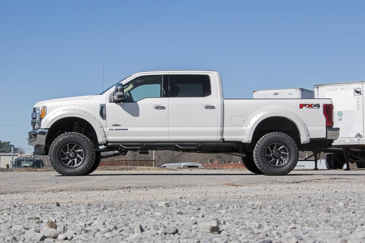 Rough Country 4.5 Inch Lift Kit Front D/S Fits Ford F-250/F-350 Super Duty (17-22) 55021