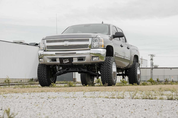 Rough Country 7.5" Lift Kit N3 Struts Fits Chevy/GMC 1500 (07-13) 26431