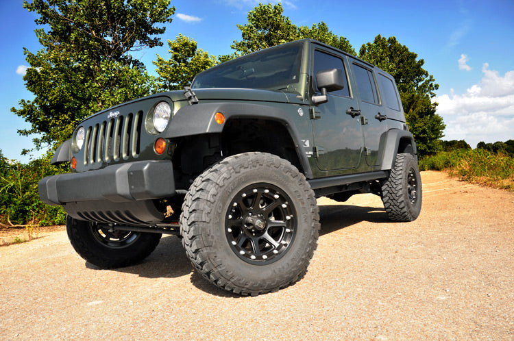 Rough Country 3.5 Inch Lift Kit M1 compatible with Jeep Wrangler Jk 2Wd/4Wd (2007-2018) 69440