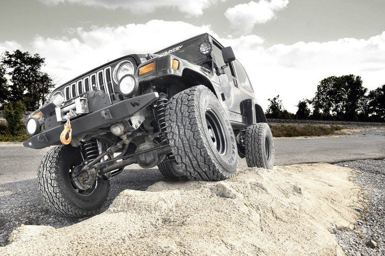 Rough Country 4 Inch Lift Kit M1 compatible with Jeep Wrangler Tj 4Wd (1997-2002) 90640