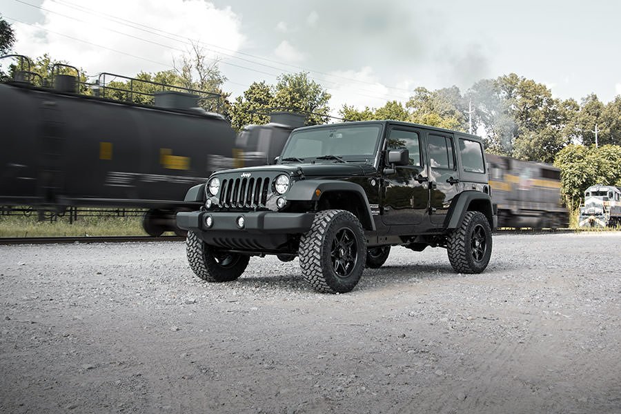 Rough Country 2.5 Inch Lift Kit Coils Vertex compatible with Jeep Wrangler Jk (07-18) 67950