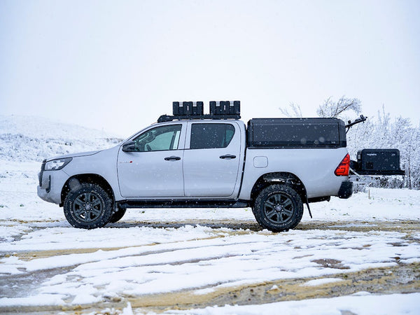 Front Runner Toyota Hilux DC (2015-2021) Slimsport Roof Rack Kit KSTH003T