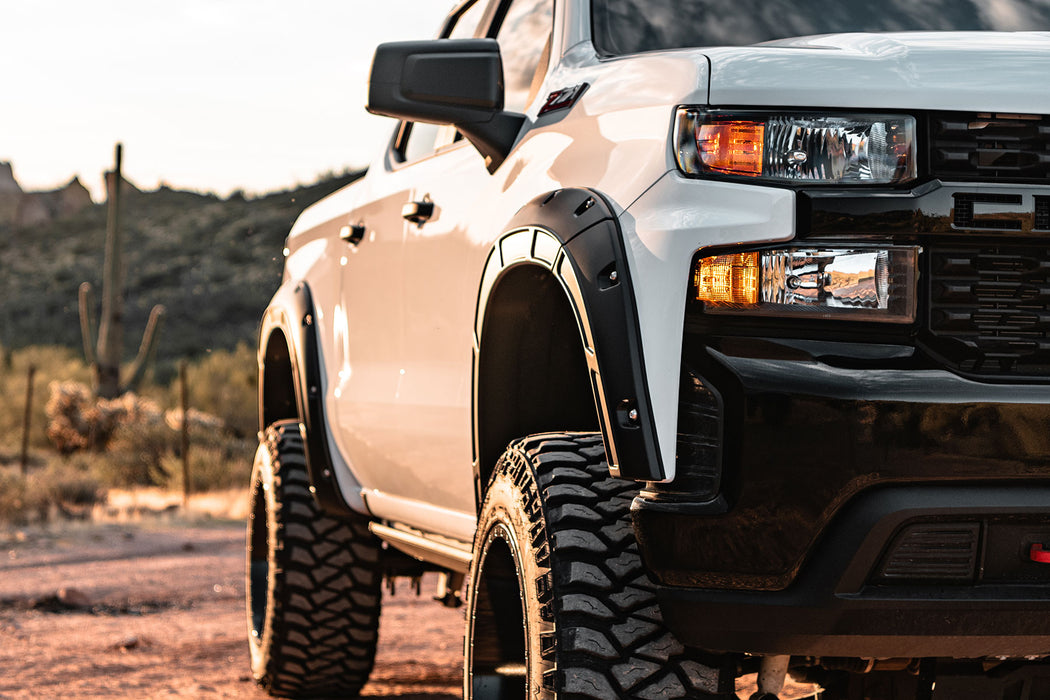 Rough Country Defender Pocket Fender Flares Chevy Silverado 1500 2Wd/4Wd (19-23) A-C12211