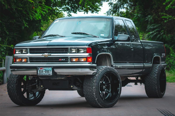 Rough Country 6 Inch Lift Kit V2 Fits Chevy/GMC 1500 Truck/Suv 4WD (1988-1999) 27670