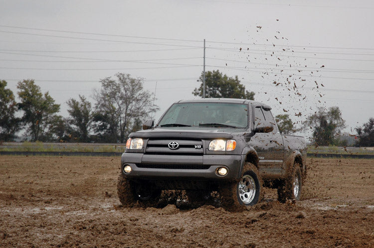 Rough Country 2.5 Inch Lift Kit Fits toyotaTundra 2WD/4WD (2000-2006)
