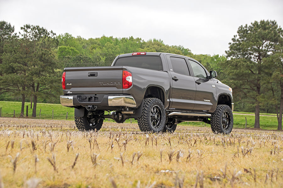 Rough Country 6 Inch Lift Kit Vetex/V2 Fits toyotaTundra 4WD (2007-2015)