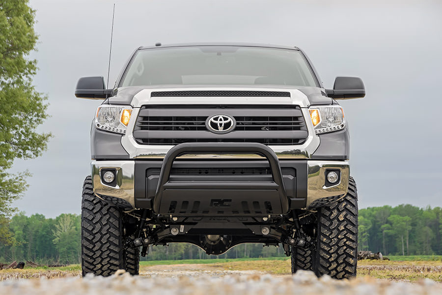 Rough Country 6 Inch Lift Kit M1 Struts/M1 Fits toyotaTundra 4WD (2007-2015)